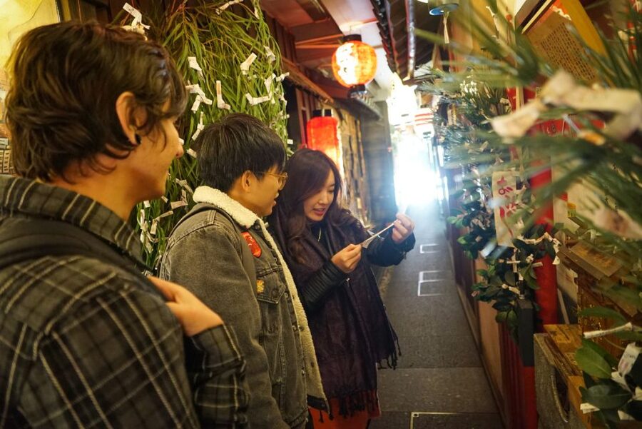 Osaka: Local Foodie Tour in Dotonbori and Shinsekai - Okonomiyaki in Dotonbori