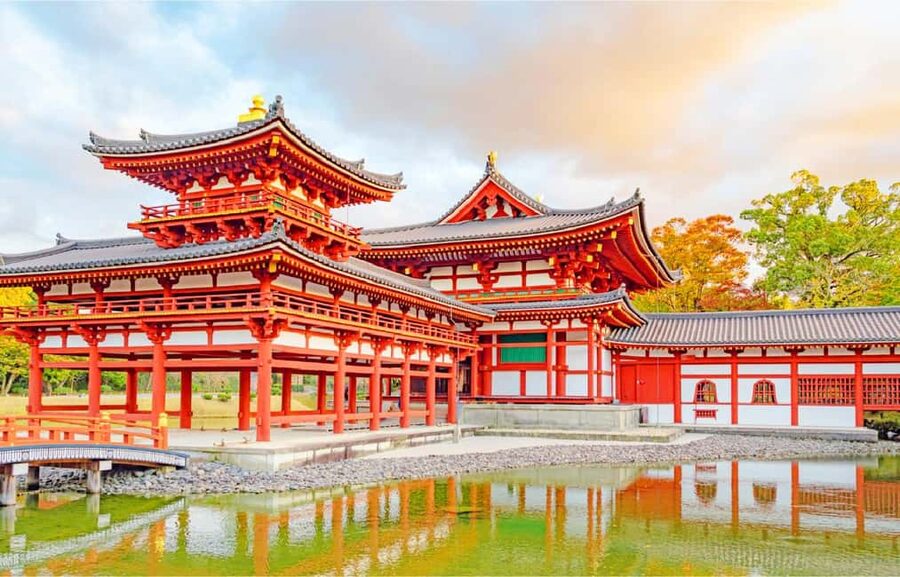 Osaka: Nara and Uji Day Trip with Deer Park and Hot Spring - Nara Park and the deer crackers