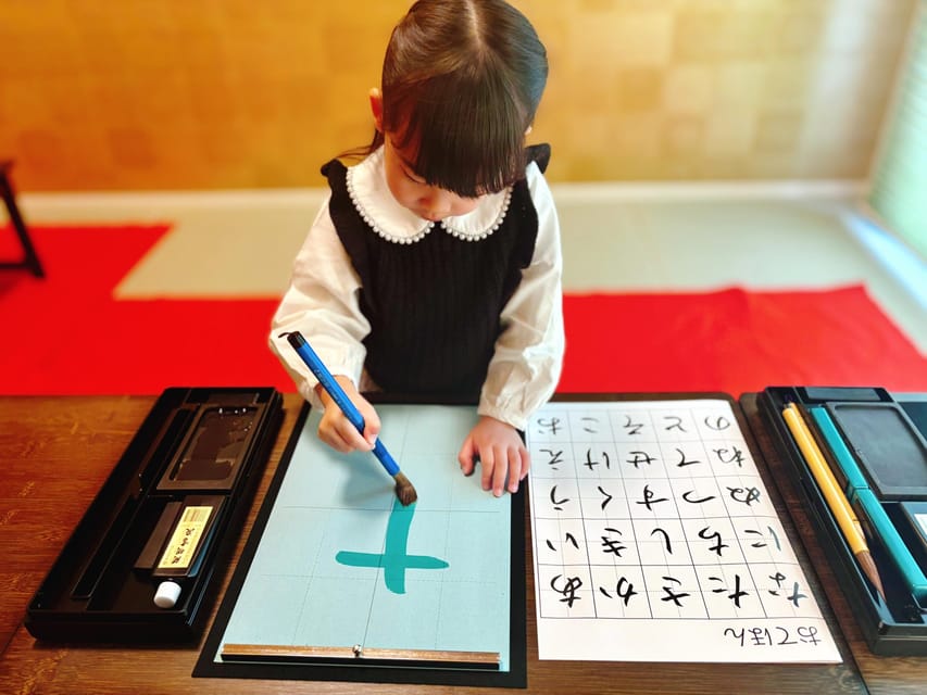 Osaka: Private Japanese Calligraphy Experience - Key points to know before booking