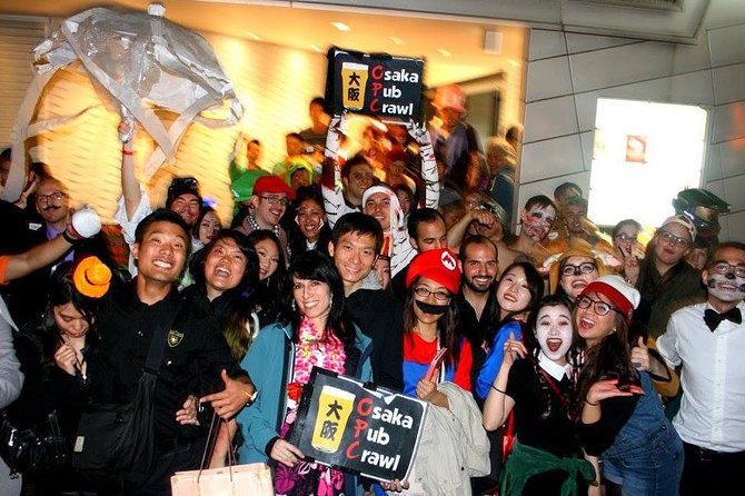 Osaka Pub Crawl and Nightlife Tour - Moving through three bars in Shinsaibashi