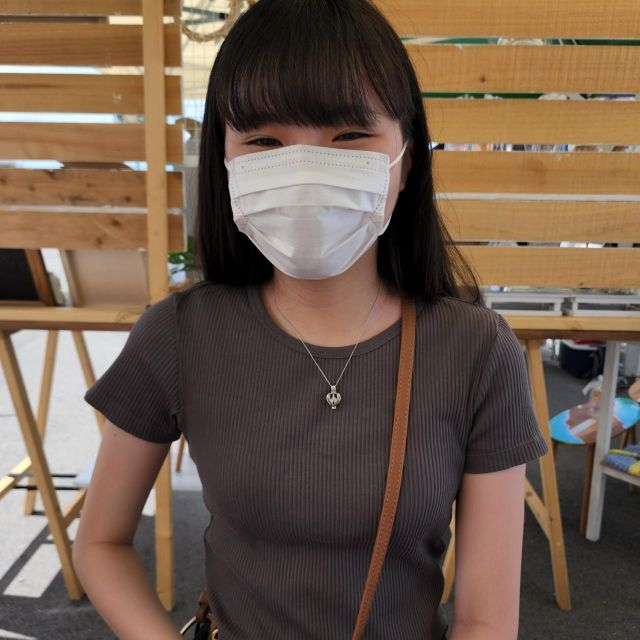 Osaka Shinsaibashi Pearl extraction experience - Staff, language, and the pace of the visit