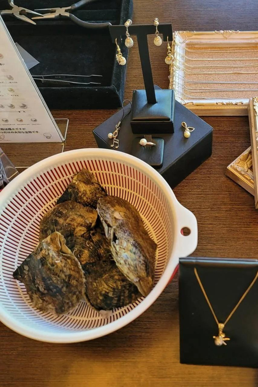 Osaka Shinsaibashi Pearl extraction experience - Price and value at $22