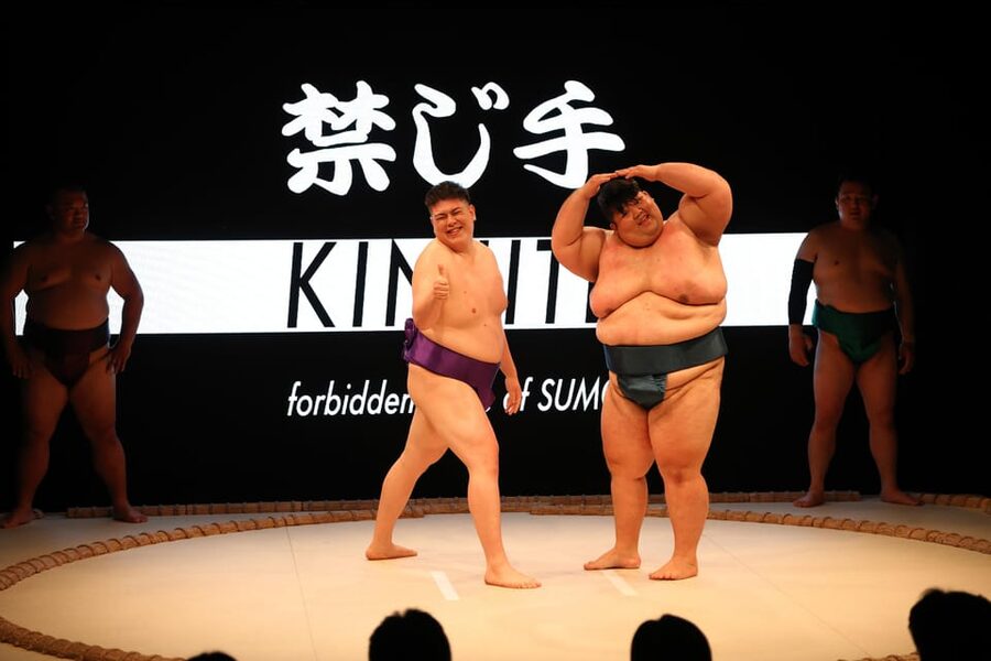 Osaka: Sumo Stage Show with Bento or Snack + Fight & Photo - Audience participation and the comic fight