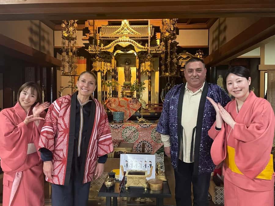 Osaka Temple Cool Foot Bath & Matcha Experience〈45min〉 - The hosts and the tone of the activity