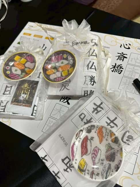 Osaka: Temple Tour and Traditional Calligraphy Lesson - A quiet temple experience in the middle of Osaka