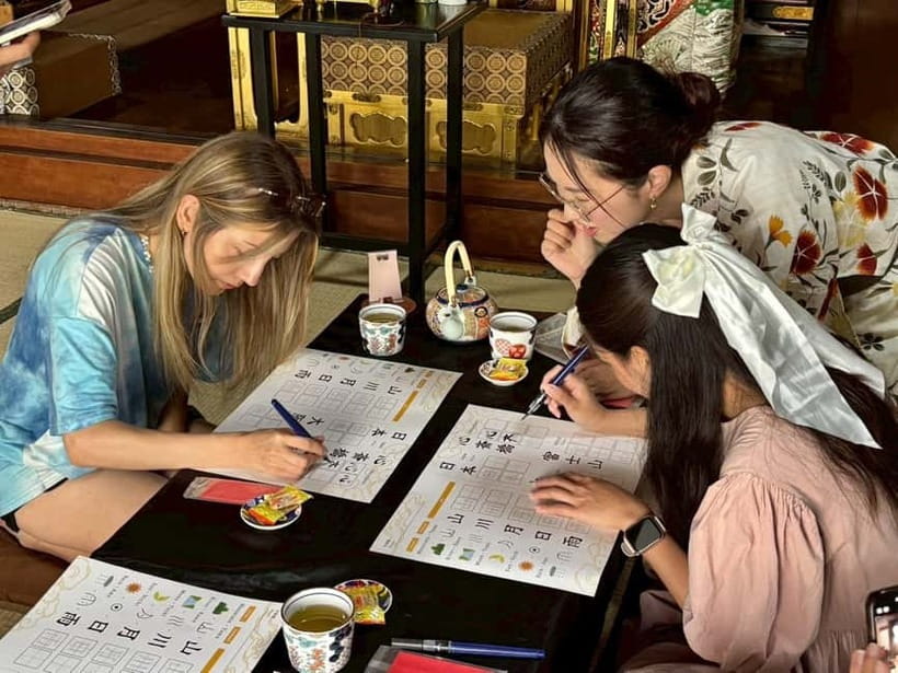 Osaka: Temple Tour and Traditional Calligraphy Lesson - Why the meditation improves the calligraphy