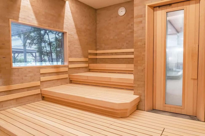 Osaka: Tennen Onsen Naniwa-no-Yu, the famous hot spring spa - When to visit: weekdays, weekends, and late nights