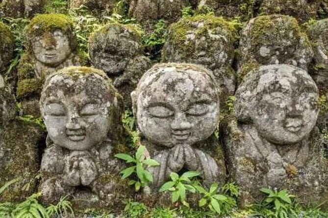 Otagi Nenbutsu Temple and Arashiyama Bamboo Forest Tour - The car ride makes the morning easier