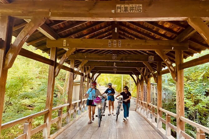 Pedal Adventure Kyoto's iconic landmarks on an e-bike tour - Higashiyama: a temple, a snack, and quieter lanes