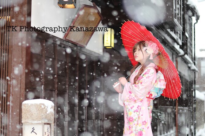 Photoshoot session by professional photographer in Kanazawa - Pickup, drop-off, and the Kanazawa schedule