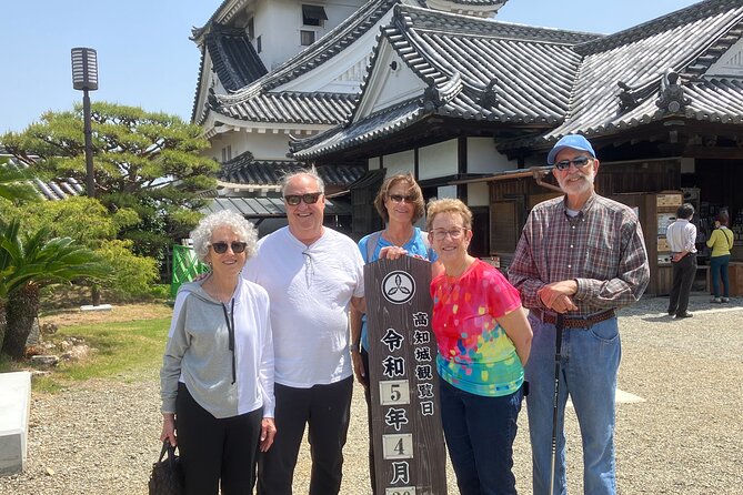 Port Pick-Up: Kochi Tour with Licensed Guide and Vehicle - Markets, food, and the everyday Kochi