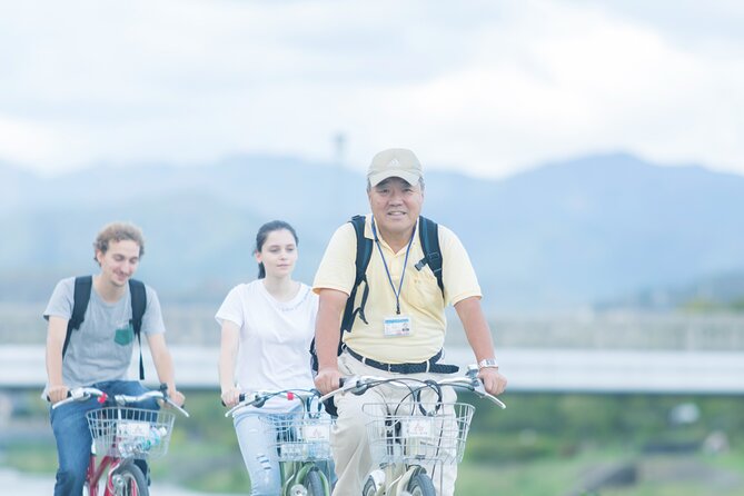 Private eBike Tour Exploring Fushimi with Torii Red Gate Ride - Sanjusangen-do and its thousand Buddha figures