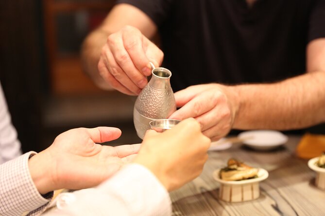 Private Food & Sake Tour in Central Kyoto with Sake Sommelier - Meeting Kenji near central Kyoto