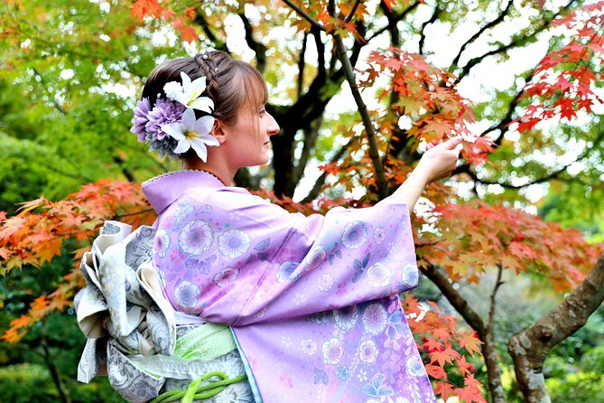 Private Kimono Elegant Experience in the Castle Town of Matsue - The fitting and hair set at Horikawa Komachi