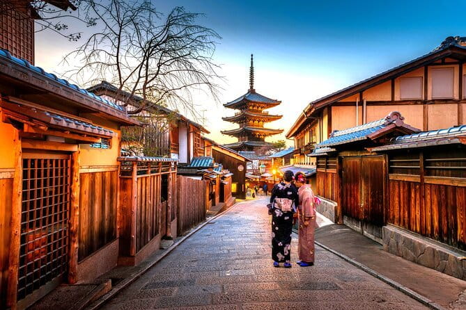 Private Kyoto Customizable Day Tour with English Speaking Driver - Why a private car makes Kyoto easier