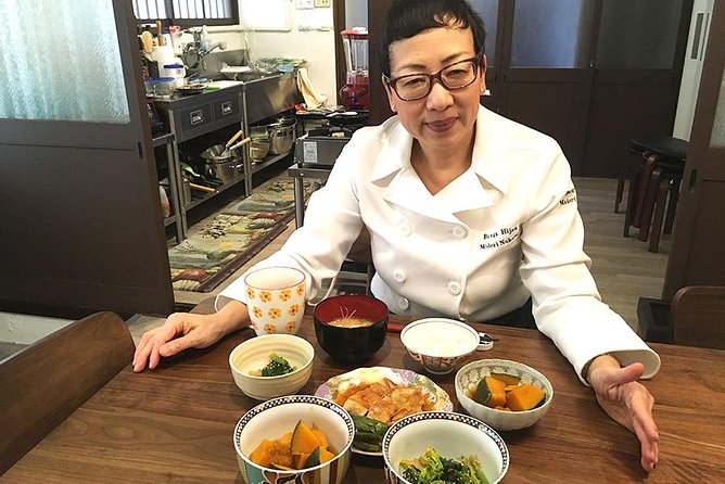 Private Ramen or Gyoza Cooking Class in Kyoto with Chef Midori - Starting with tea and four Japanese essentials