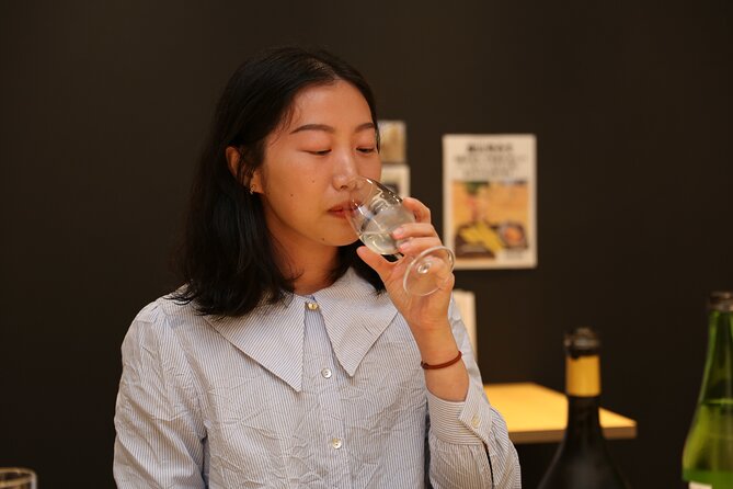 Private Sake Tasting in Central Kyoto with Sake Sommelier - How Kenji explains sake production