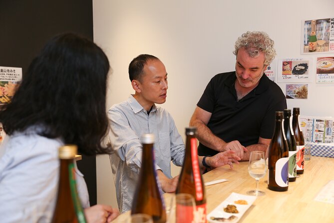 Private Sake Tasting in Central Kyoto with Sake Sommelier - Entering a Kyoto bar with no chairs