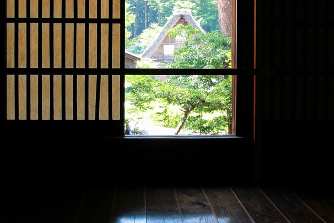 Private Tour of Shirakawago from Kanazawa (Half Day) - The overlook and the limits of four hours