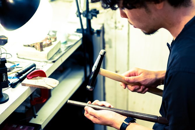 Ring making experience　 Completed in about 1 hour! - Measuring Your Finger Before the Hammering