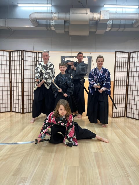 SAMURAI EXPERIENCE in Tokyo(Harajuku)【SAMURAI've】 - Finishing with sword-and-kimono photos