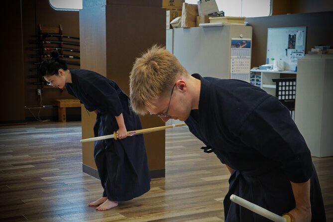 Samurai Experience - Learn Bushido through Kendo, in Tokyo - Bowing first: why etiquette matters