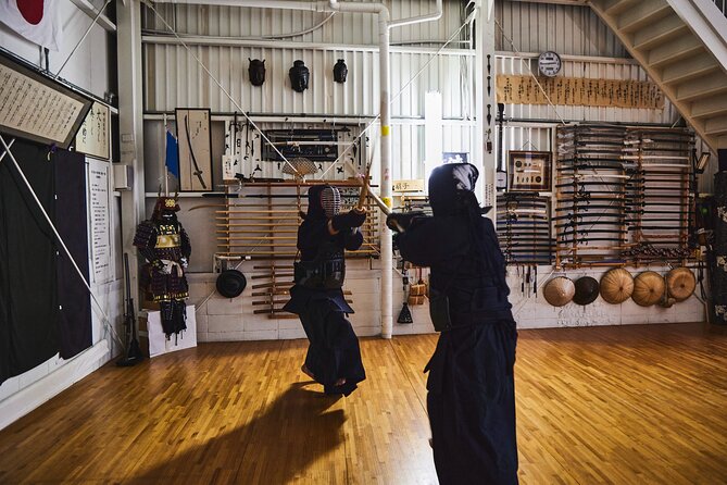 Samurai Training Experience KENDO in Osaka - The supervised match is the payoff