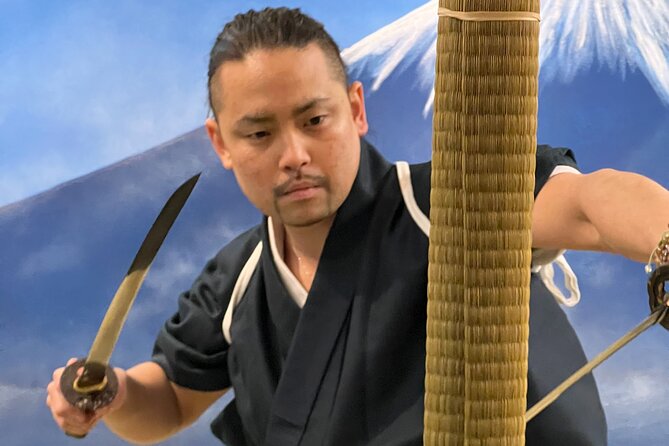 Samurai Training with Modern day Musashi in Kyoto - Learning one full kata
