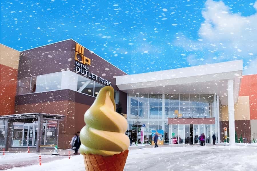 Sapporo: Hokkaido, Noboribetsu and Lake Toya Day Tour - Lake Shikotsu, Nakayama Pass, and seasonal scenery