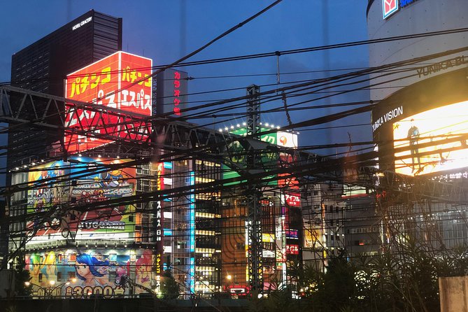 Shinjuku Golden Gai Food Tour - Kabukicho after dark