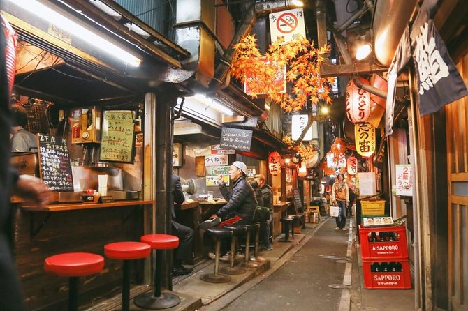 Shinjuku Golden Gai Food Tour - What the guide adds to the price