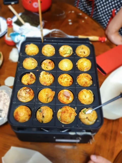 Shinjuku Tokyo: Authentic Japanese Home-Style Culinary Class - Cooking a Japanese meal near Shinjuku