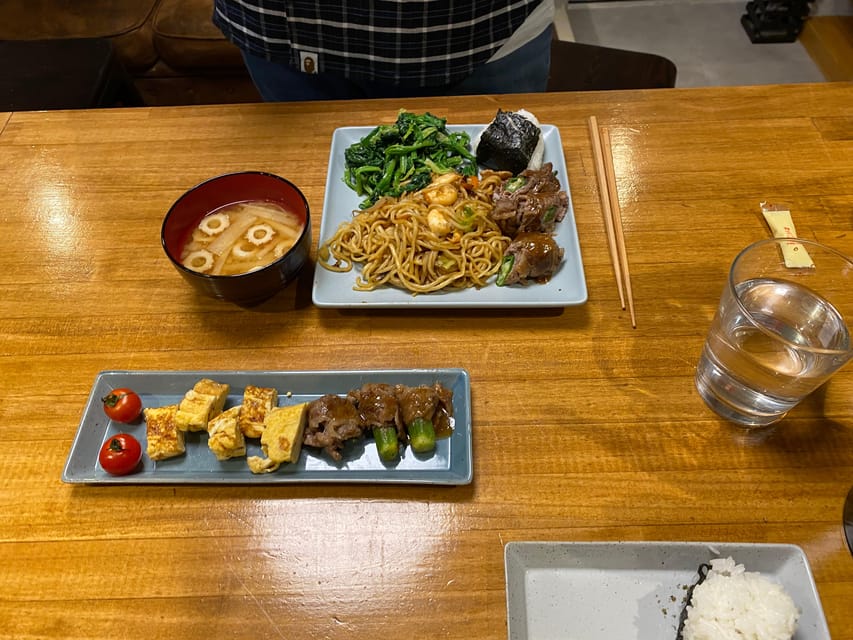 Shinjuku Tokyo: Authentic Japanese Home-Style Culinary Class - The personal teaching makes the difference