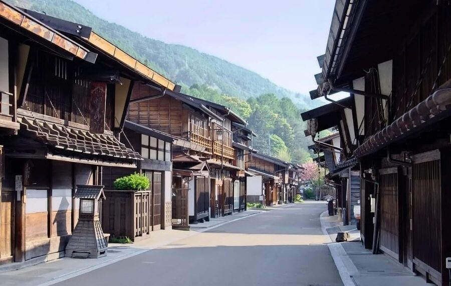 Shirakawago&HidaTakayama&GujoHachiman 1 Day Tour from Nagoya - Is $61 good value?