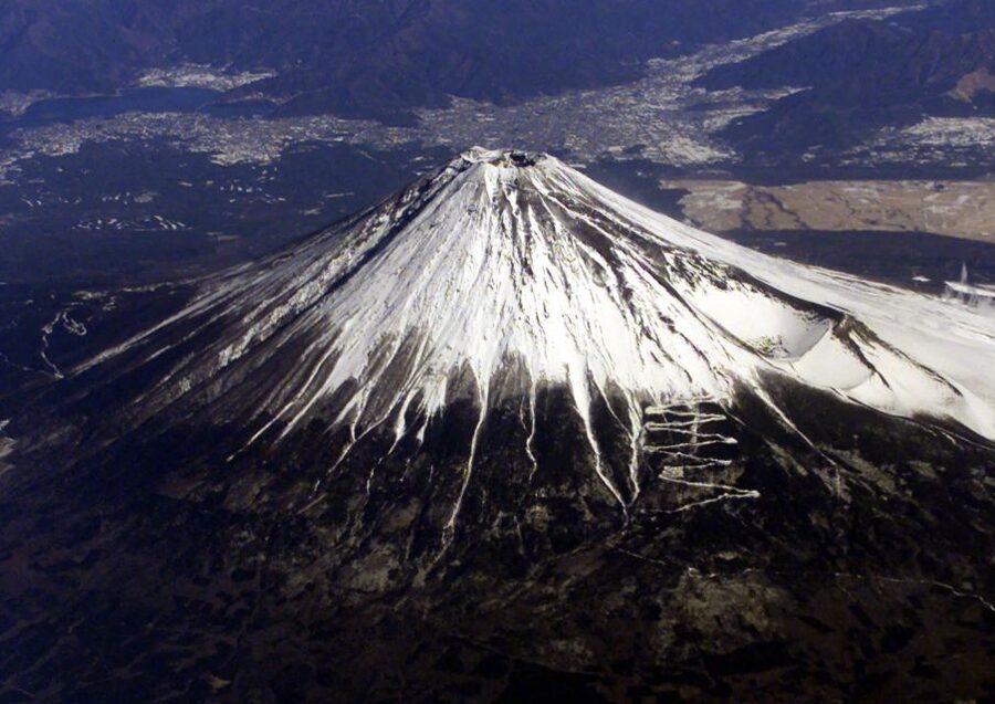 Sightseeing Day Trip to Mount Fuji and Hakone Green Number - Why a private Fuji day trip can work well