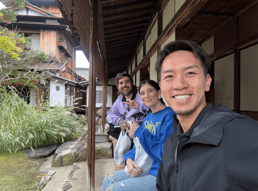 Takayama Private Custom Tour with Local Guide - Sanmachi Suji and the old merchant streets