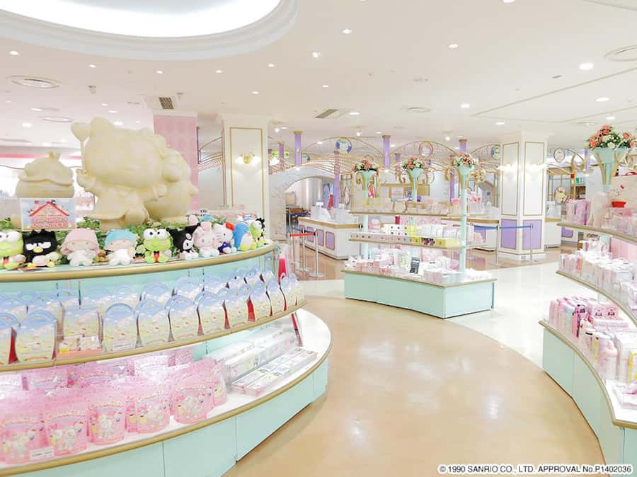 Tama: Sanrio Puroland Entry Ticket for Non-Japanese Citizens - Rides and attractions: plan around the queues