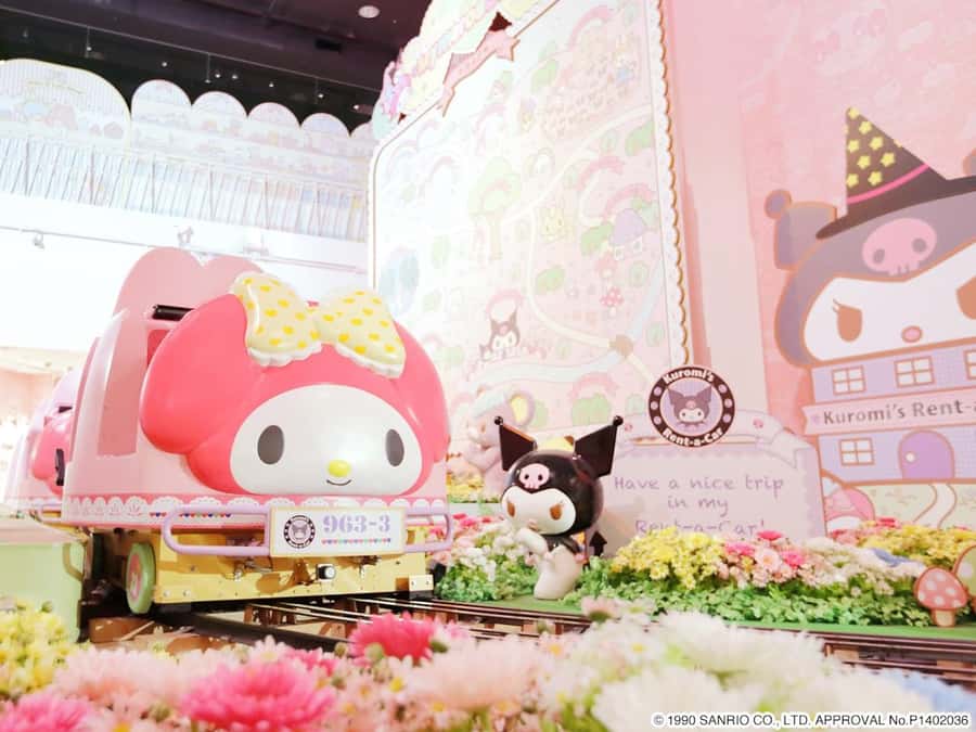 Tama: Sanrio Puroland Entry Ticket for Non-Japanese Citizens - Shows and performances give the day its rhythm
