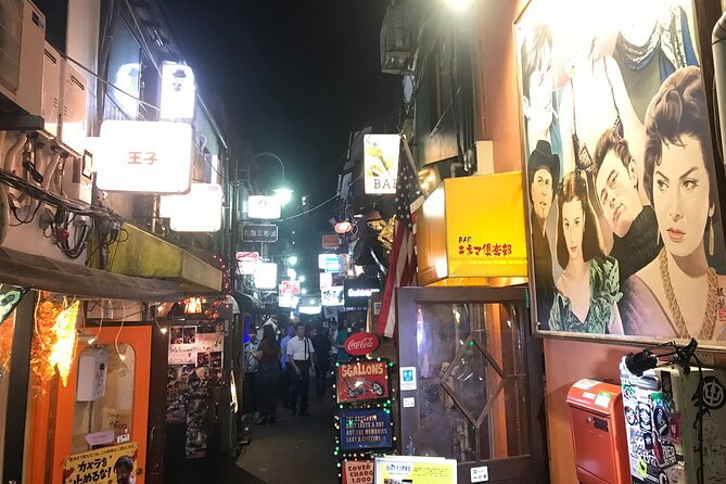 The Dark Side of Tokyo - Night Walking Tour Shinjuku Kabukicho - The LGBTQI district, often called Gay Town