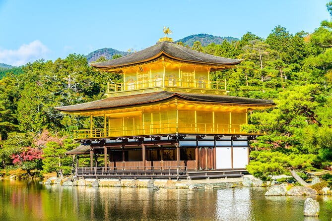 The Way of Tea: Kyoto Crafts, Hidden Temples & Wabi-Sabi Walk - A second temple and a quieter garden