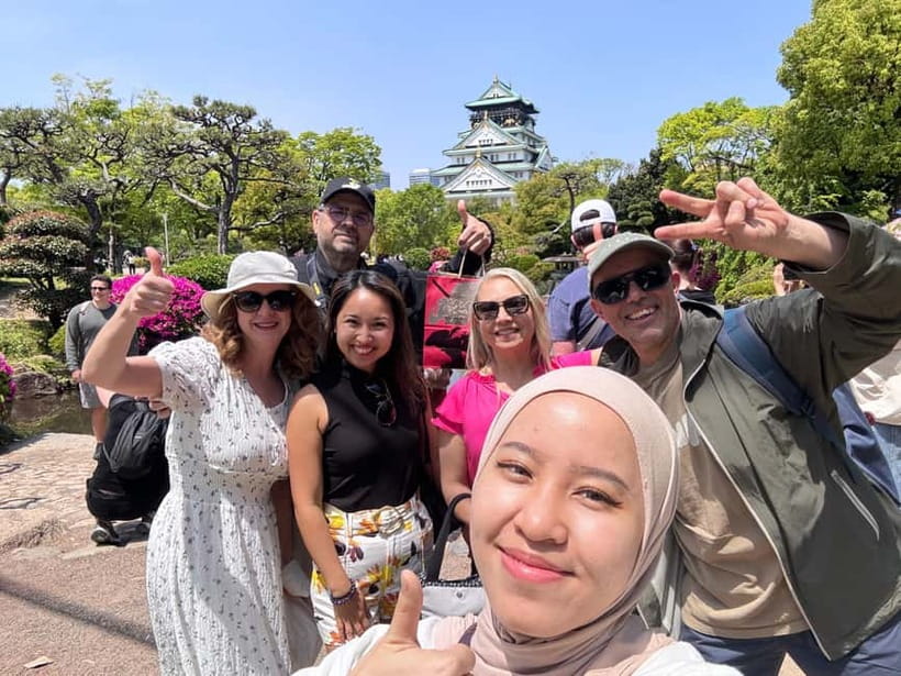 (Ticket Included) Explore Osaka Castle & Museum of History - Group size, language, and pace
