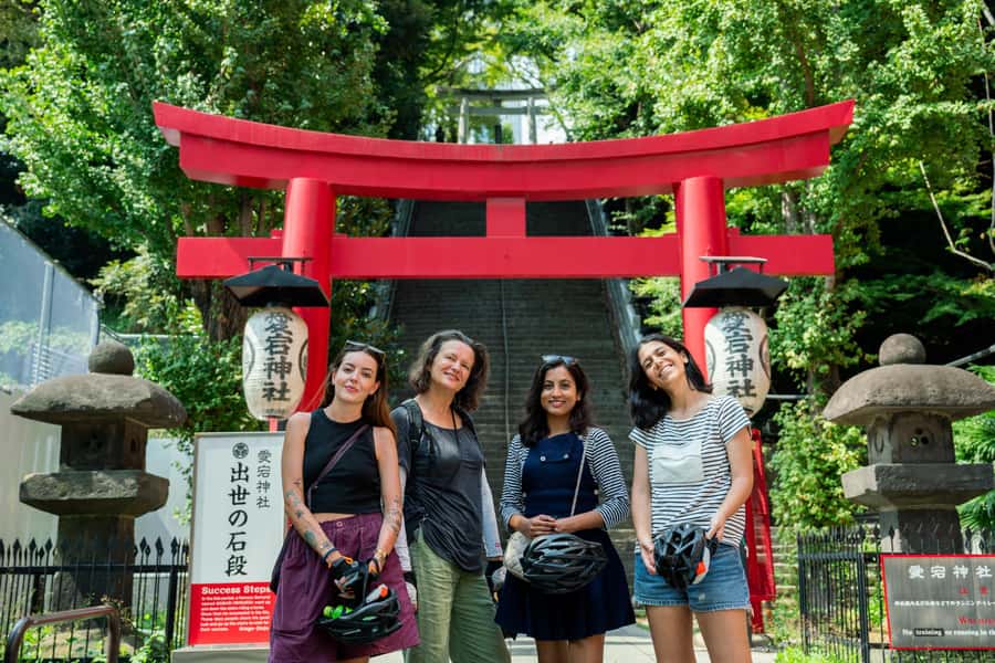 Tokyo: 3-hour Guided E-Bike Tour of the City's Hidden Gems - How the snack and short stops add value