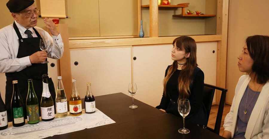 Tokyo: 7 Kinds of Sake Tasting with Japanese Food Pairings - Seven pours that show sake’s range
