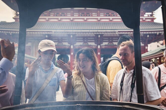 Tokyo: Asakusa Temple & Shrine Walking Tour with Local Guide - Nakamise Street and the useful side of souvenir shopping