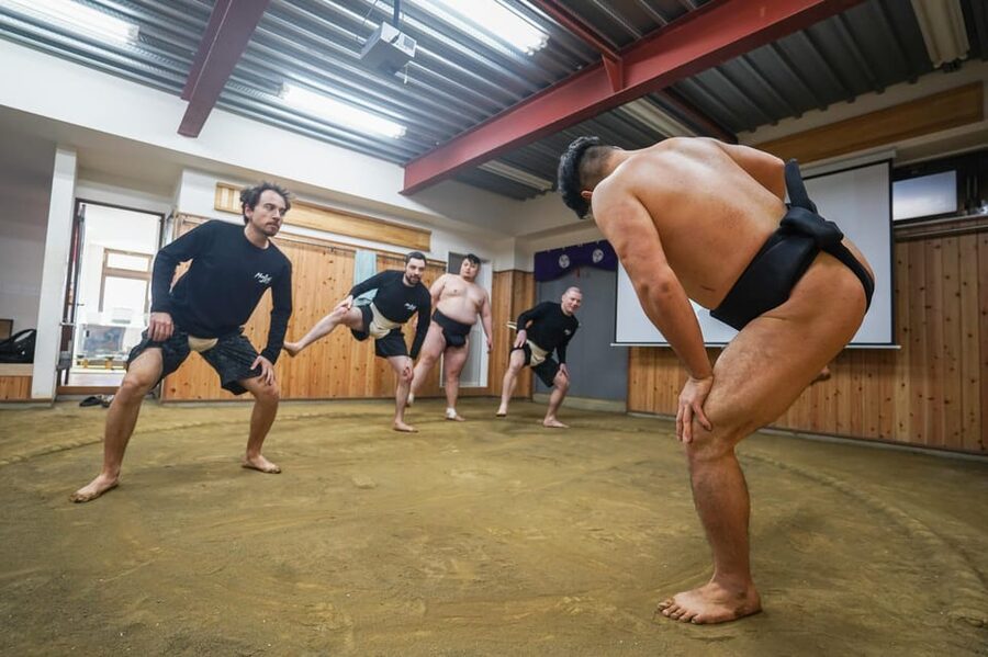 Tokyo: Authentic Sumo Wrestling Experience with Lunch - Why this sumo experience feels different