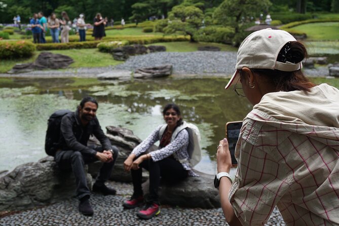 Tokyo Castle, Imperial Palace, Shogun & Garden Walking Tour - Guides who shape the experience