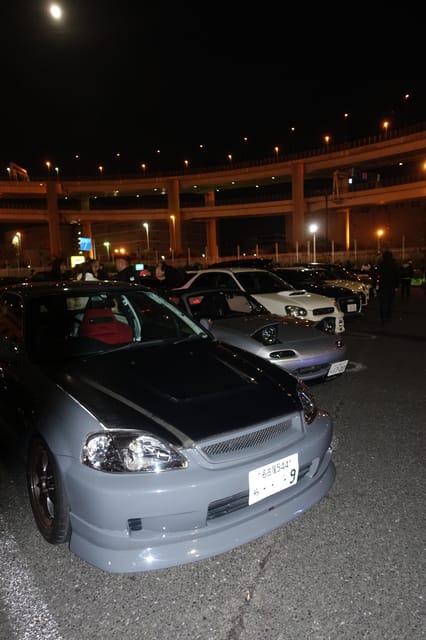 Tokyo: Daikoku Car Meet Tour at Night with JDM Guides - Arriving at Daikoku in daylight or after dark