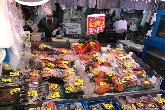 Tokyo Food Tour Taste Fresh Delights at Tsukiji Market - Sushi, seafood, and the stories behind each stop