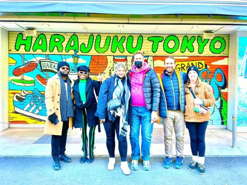 Tokyo: Full Course Tour: Explore 15 Must-Sees & Hidden Gems - What the guide adds