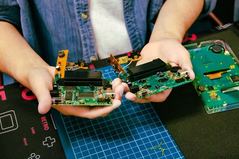 Tokyo: Gameboy Mod Workshop at Akihabara - Is $360 fair for two hours?